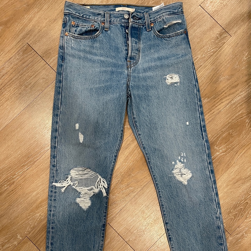 Levi’s 28 Wedgie Fit Denim Jeans